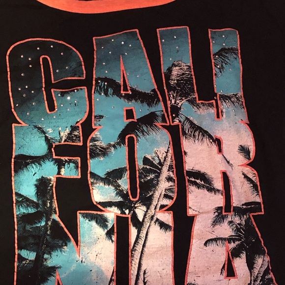 T shirt - Picture 2 of 3